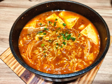 Korean,Ramen,-,Kimchi,Jigae