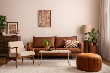 Warm,And,Cozy,Interior,Of,Living,Room,Space,With,Brown