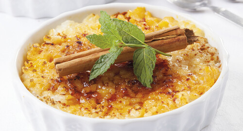 Typical,Spanish,Rice,Pudding,With,Cinnamon,And,Mint