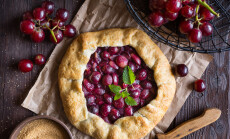 Traditional,Homemade,Galette,Pie,Stuffed,With,Red,Grapes