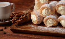 Elegant,French,Cream,Horn,Pastries.,Delicious,Cream,Horns,Filled,With