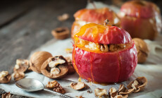 Red,Baked,Apples,Stuffed,Cottage,Cheese,Walnuts,Honey,Healthy,Diet
