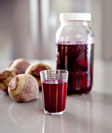 Beet,Kvass,In,A,Glass,And,Mason,Jar,With,Loose