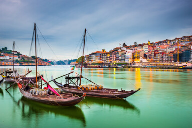 Porto,,Portugal,Old,Town,Cityscape,On,The,Douro,River,With