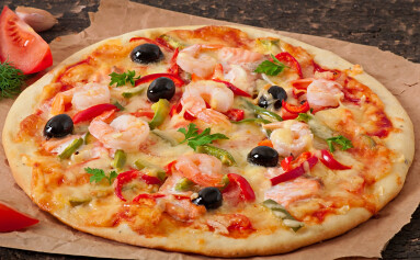 Pizza,With,Shrimp,,Salmon,And,Olives
