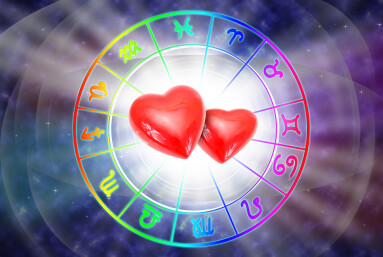 Big,Red,Heart,On,Blue,Background,Of,The,Horoscope,And