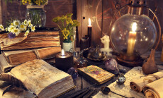 Still,Life,With,Old-fashioned,Lamp,,Magic,Witch,Books,,Tarot,Cards