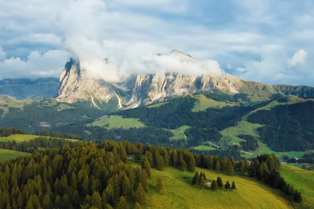 Dolomiti,Bellunesi,National,Park,In,Italy,Encompasses,A,Breathtaking,Alpine