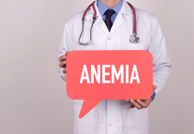 Doctor,Holding,Speech,Bubble,With,Anemia,Message