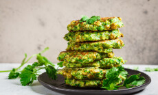 Green,Broccoli,And,Pea,Pancakes,(cutlets),On,Black,Plate.,Healthy
