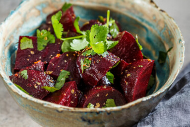 Baked,Beetroot,Salad,With,Cilantro,In,A,Bowl.,Healthy,Vegan