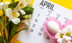 April,2020,Calendar,,Cute,Pure,White,Easter,Eggs,And,White
