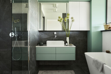 Stylish,And,Creative,Minimalistic,Small,Bathroom,Interior,Design,With,Marble