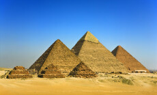 Egypt.,Cairo,-,Giza.,General,View,Of,Pyramids,From,The
