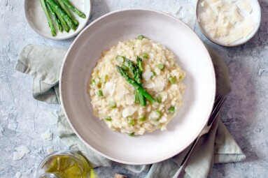 Italian,Risotto,With,Asparagus,And,Parmesa,Cheese,On,Table.,Top
