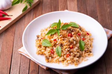 Stir,Fried,Rice,With,Clams,And,Roasted,Chili,Paste