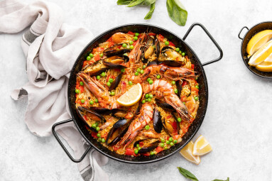 Spanish,Paella,In,A,Special,Pan,,Ready,To,Eat,,Top