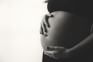 Capturing,The,Beauty,Of,Pregnancy,In,Black,And,White