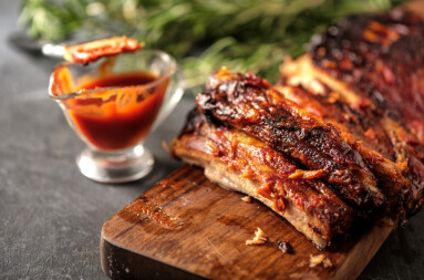 Delicious,Barbecued,Ribs,Seasoned,With,A,Spicy,Basting,Sauce,And