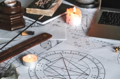 Astrology.,Astrologer,Calculates,Natal,Chart,And,Makes,A,Forecast,Of