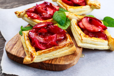 Puff,Pastry,Pies,With,Plums,,Apples,,Mint,And,Honey