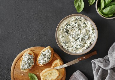 Spinach,Appetizer,Or,Dip,With,Bread,,Top,View,,Dark,Background,