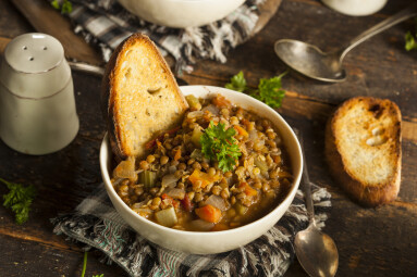 Homemade,Brown,Lentil,Soup,With,Carrots,Onions,And,Tomatos