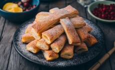 Sugared,Puff,Pastry,Strips:,Light,And,Flaky,Puff,Pastry,Strips