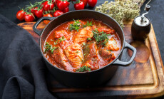 Traditional,Brazilian,Fish,Stew,Moqueca,Baiana,With,Fish,Filet,In