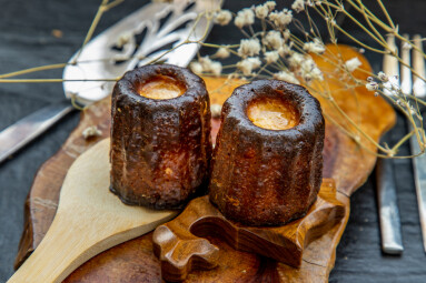 Cannelés,(canelés),De,Bordeaux,Recipe,Is,A,Small,Pastry,With