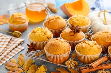 Spicy,Pumpkin,Muffins,Or,Cupcakes,With,Walnuts,On,A,Metal