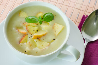 Closeup,On,A,Cup,With,Potato,And,Apple,Soup