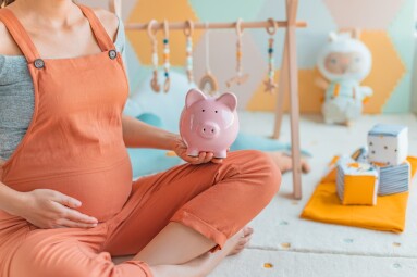 Pregnancy,Family,Planning,Budget.,Cost,Of,Having,A,Child.,Pregnant