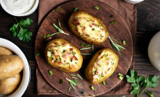 Baked,Stuffed,Potatoes,With,Bacon,,Green,Onion,And,Cheese,On