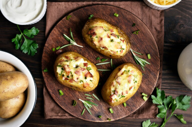 Baked,Stuffed,Potatoes,With,Bacon,,Green,Onion,And,Cheese,On