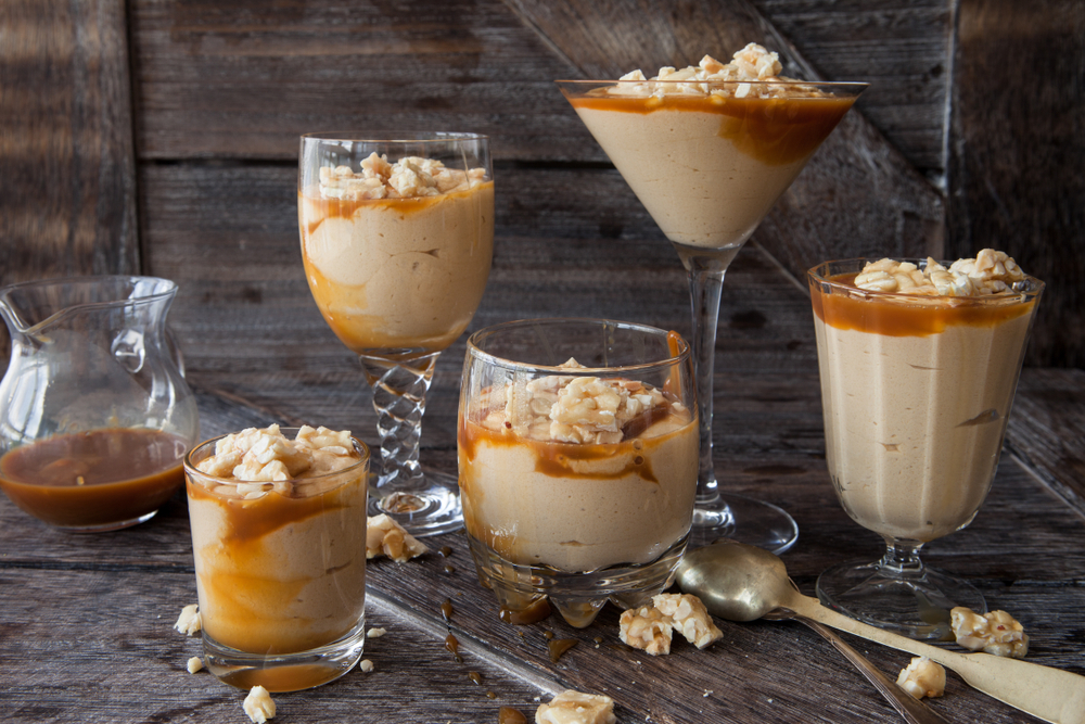 Delicious,Caramel,Mousse,With,Butterscotch,And,Peanut,Brittle