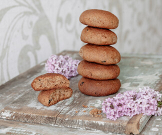Delicious,Cookies,With,Rye,And,Honey,On,Wooden,Table