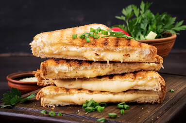 American,Hot,Cheese,Sandwich.,Homemade,Grilled,Cheese,Sandwich,For,Breakfast.