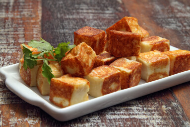 Fried,Rennet,Cheese,Cubes,In,Bowl