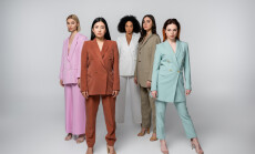 Full,Length,Of,Interracial,Models,In,Stylish,Suits,Posing,On