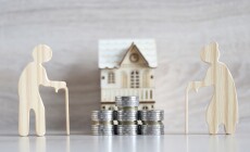 Mutual,Fund,love,Couple,Senior,And,Model,House,On,Wooden,Background,
