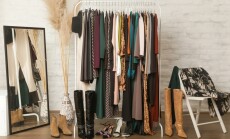 Women's,Clothes,And,Shoes.,Clothes,Rack,With,Stylish,And,Elegant