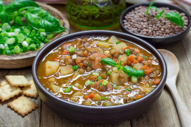Homemade,Soup,With,Lentils,And,Sausages