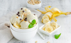 Homemade,Vegan,Banana,Ice,Cream,In,A,Bowl,With,Peanuts