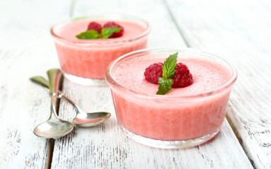 Delicious,Berry,Mousse,In,Bowls,On,Table,Close-up