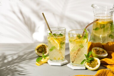 A,Refreshing,Summer,Drink,Or,Alcoholic,Cocktail,With,Passion,Fruit,
