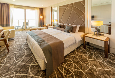 Hotel,Room,With,Modern,Interior