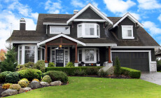 Beautiful,Upscale,Home,In,A,Canadian,Neighborhood.
