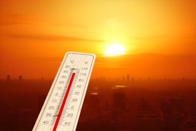 A,Thermometer,And,Heat,Wave,In,A,Big,City