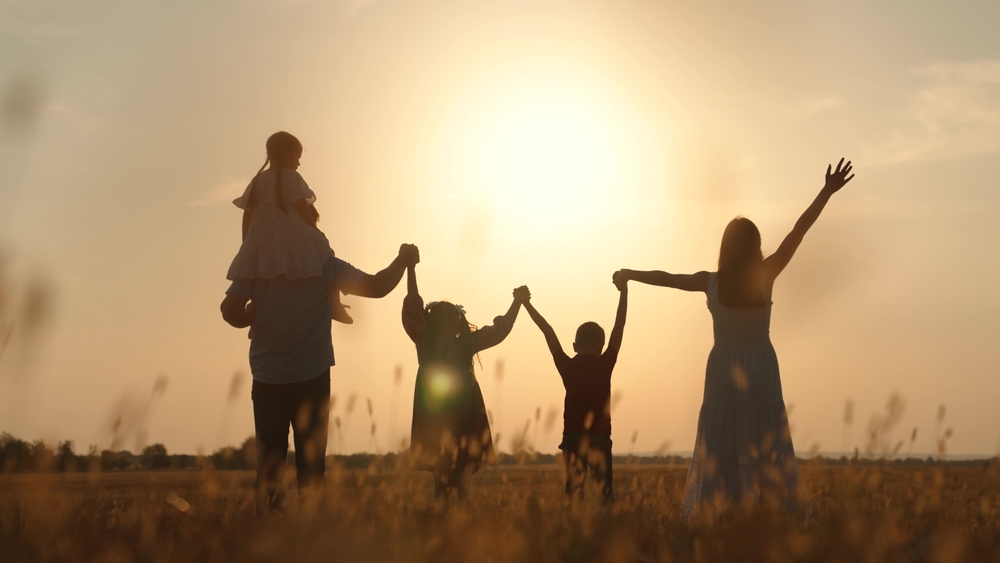 Boy,Girl,Mother,Father,Son,Daughter,Dream,Teamwork,Hands,Up